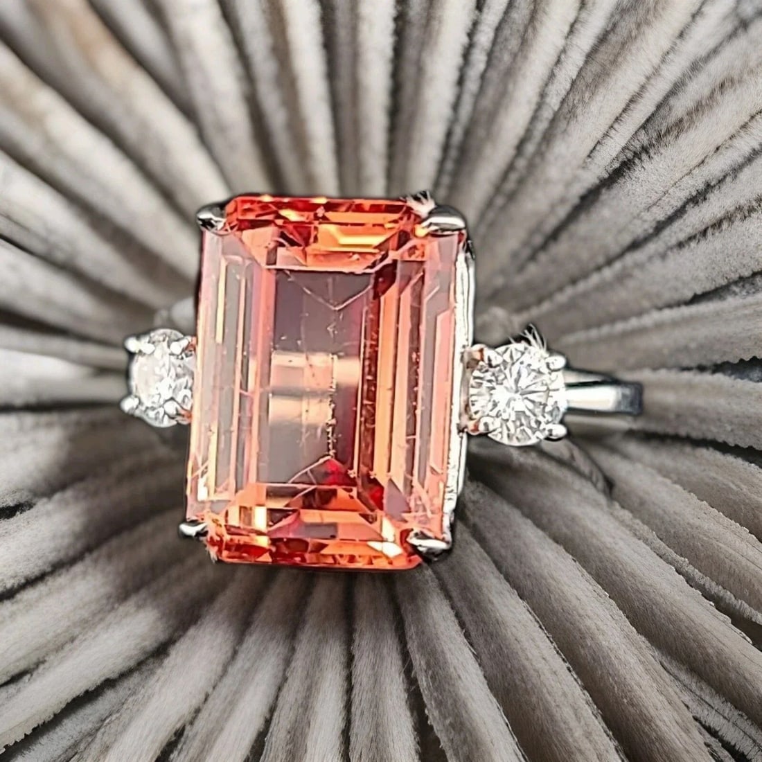 Vintage 14K White Gold Ring 11.16ct Lab-Created Orange Garnet Emerald Cut: VINTAGE 14K WHITE GOLD ENGAGEMENT RING 11.16CT. GEM ORANGE GARNET EMERALD CUT VINTAGE 14K WHITE GOLD GEM ORANGE GARNET RING. CENTER LAB-GROWN ORANGE GARNET IN EMERALD CUT CENTER WEIGHT 11.16 CARAT SIZ