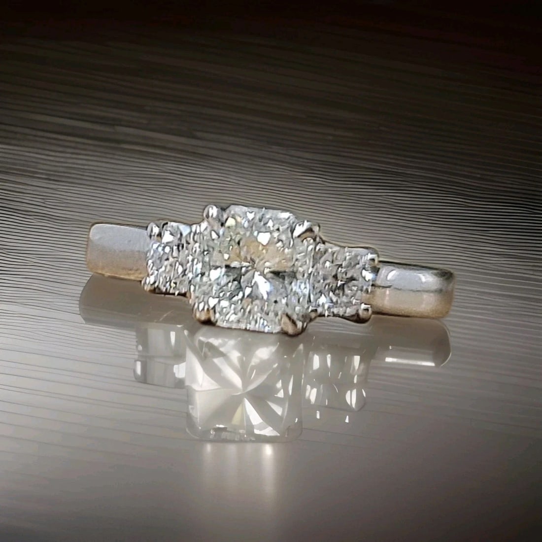 Vintage 14k White Gold Engagement Ring 1.08CT.Natural Radiant Diamond SI1-J: VINTAGE 14K WHITE GOLD ENGAGEMENT RING 1.08CT.NATURAL RADIANT DIAMOND SI1-J Vintage 14k white gold engagement three-stone ring. Center natural Radiant cut diamond WEIGHT 0.82ct. SIZE 5.5x5.3mm SI1-J C