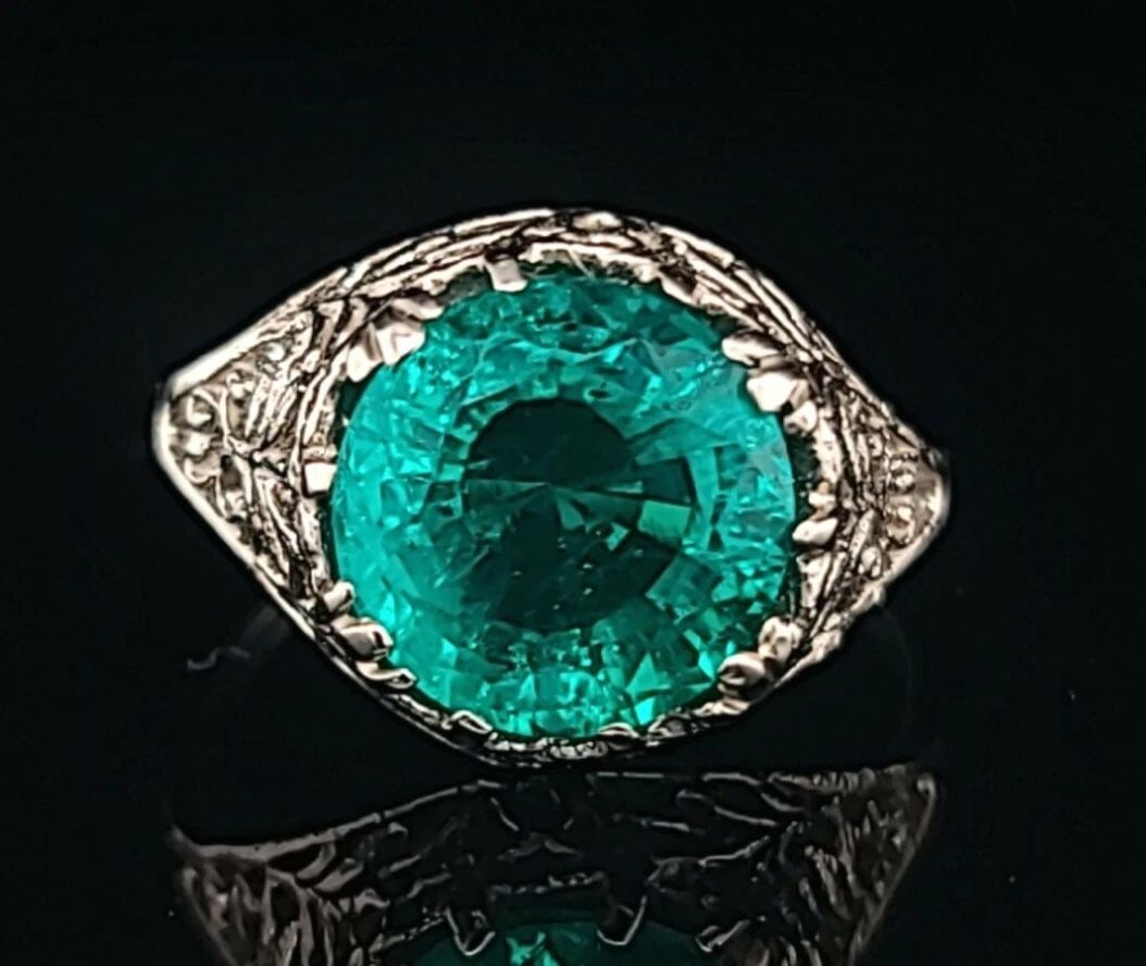 14k White Gold Vintage Filigree Art Deco Ring Round 3.72ct.Green Emerald: 14K WHITE GOLD VINTAGE FILIGREE ART DECO RING ROUND 3.72CT.GREEN EMERALD Gorgeous Vintage Art Deco ROUND CUT GEM GREEN EMERALD 14K white gold ring center round lab flux growth treated emerald weight 3