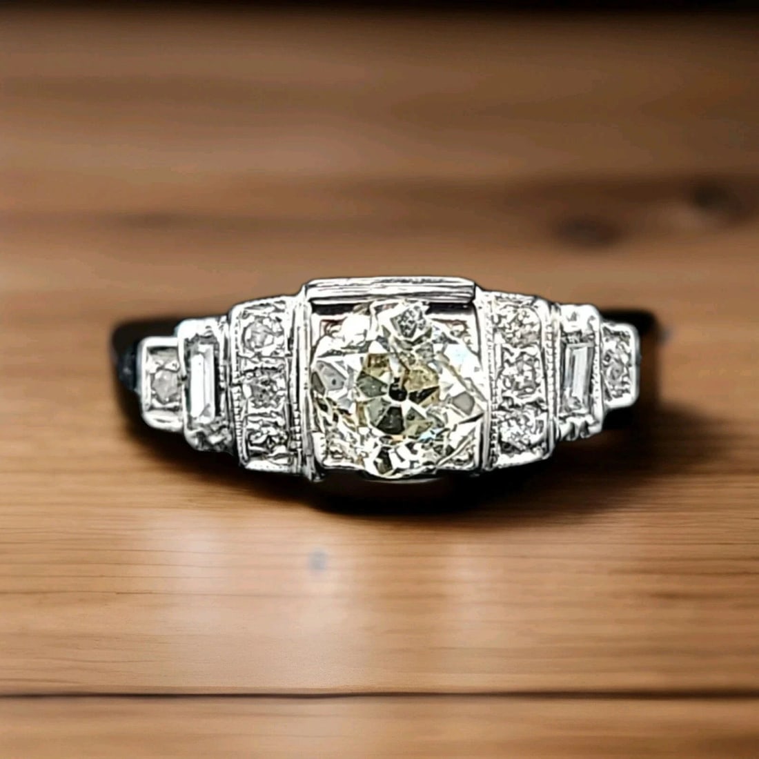 Vintage 18k White Gold Engagement Ring 1.03ct. Natural Old Euro Cut Diamond: VINTAGE 18K WHITE GOLD ENGAGEMENT RING 1.03CT. NATURAL OLD EURO CUT DIAMOND 18k white gold Vintage old EURO CUT Diamond ring the rare ring is finely crafted in 18k white gold and set center natural eu