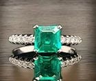 14K White Gold Natural Green Emerald & Diamond Engagement Ring 1.02ct Square Cut: GORGEOUS 14K WHITE GOLD RING 1.02CT. GEM COLOMBIAN GREEN EMERALD GORGEOUS 14K white GOLD engagement ring natural green emerald in square shape center weight 1.02ct. size 6x6mm very nice rich green col