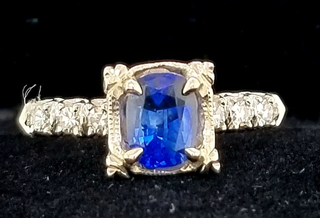 Vintage 14k White Gold Engagement Ring 1.52ct Natural Untreated Blue Sapphire (1 of 2)