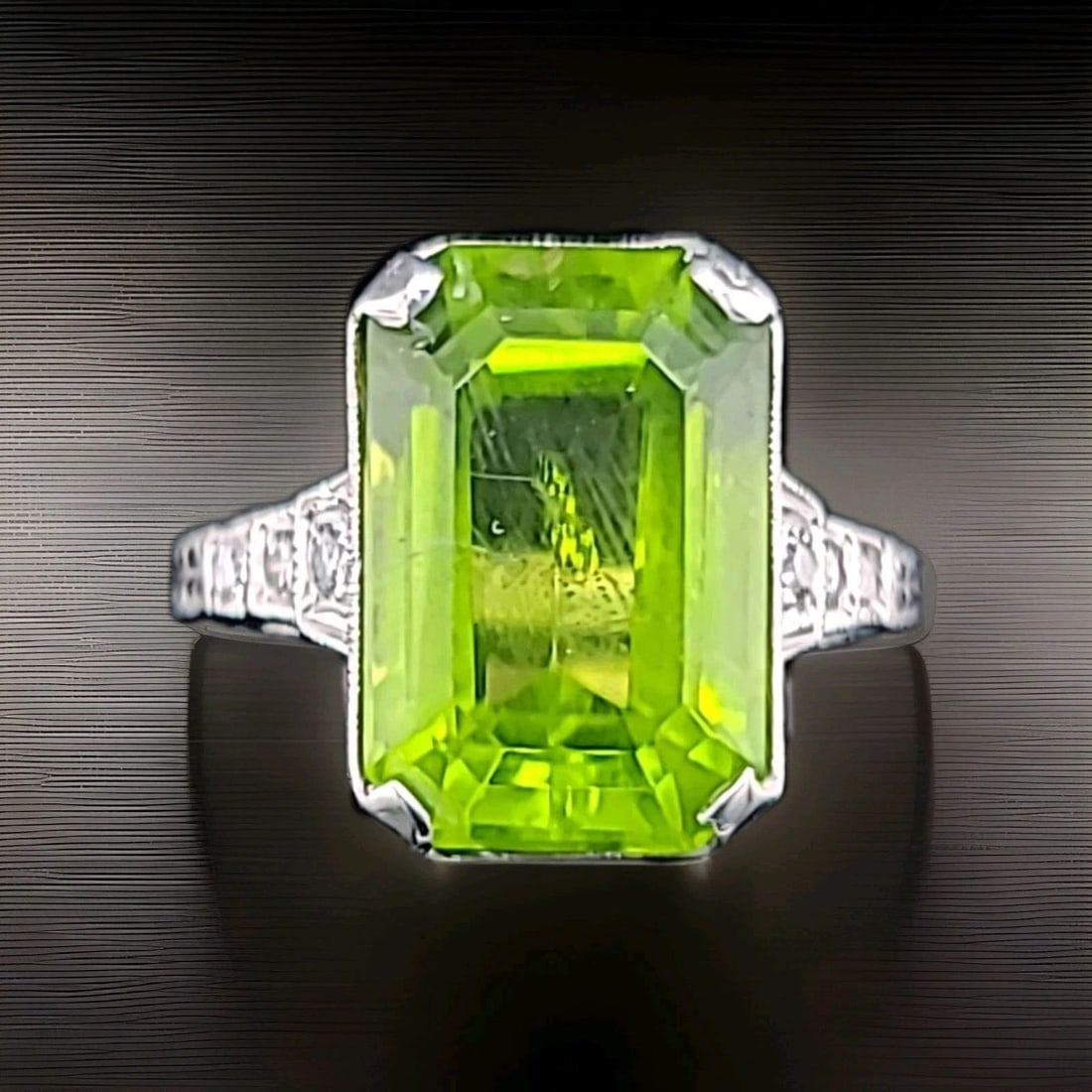 Vintage 14k White Gold Engagement Ring 7.14CT. Natural Green Peridot Rectangular (1 of 2)