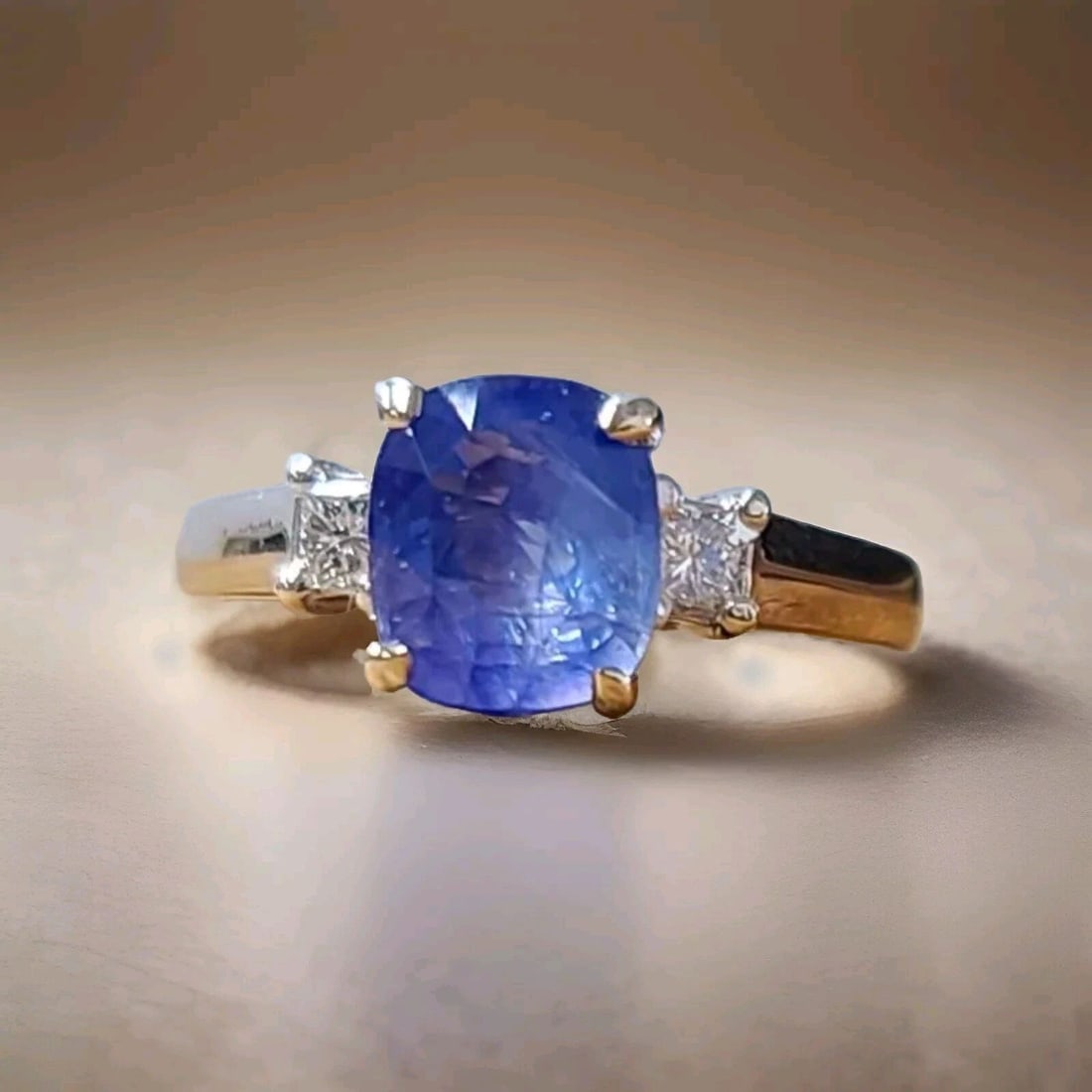 14K white gold engagement ring 2.21ct. Natural Untreated Blue Sapphire Cushion: 14K WHITE GOLD ENGAGEMENT RING 2.21CT. NATURAL UNTREATED BLUE SAPPHIRE CUSHION This stunning 14K white gold engagement ring features a beautiful cushion-shaped blue sapphire stone, with a total carat 