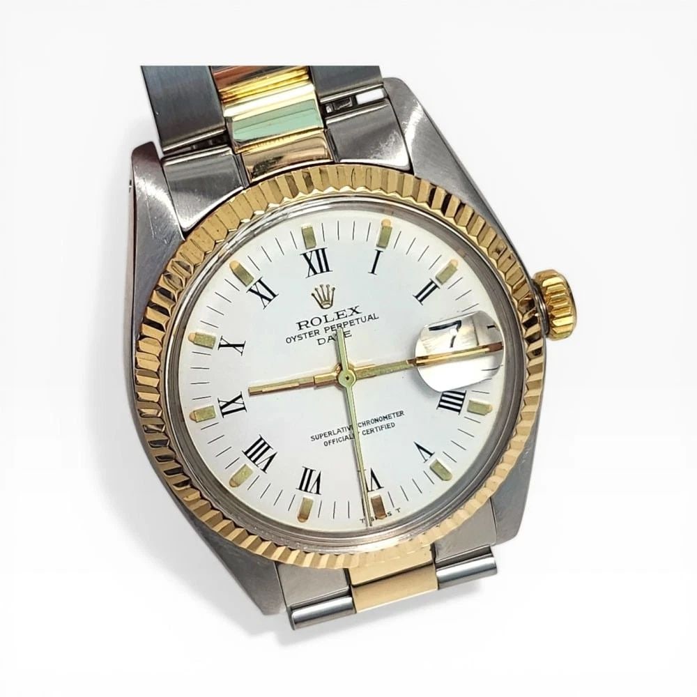 Rolex Date 34 mm Two Tone White Roman Oyster Automatic Watch 1500 Circa 1979: ROLEX DATE 34 MM TWO TONE WHITE ROMAN OYSTER AUTOMATIC WATCH 1500 CIRCA 1979