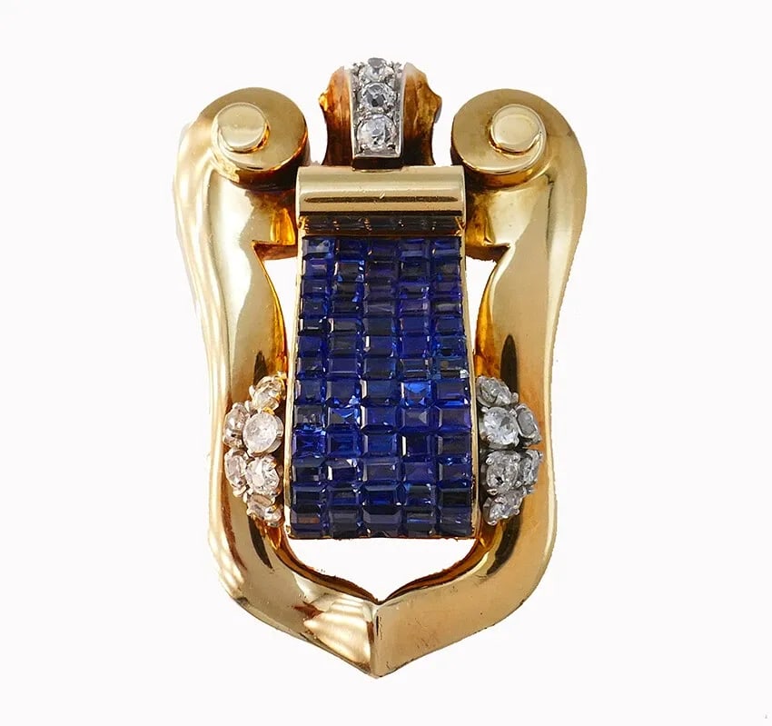 BOUCHERON 18K GOLD RETRO CLIP PIN BROOCH DIAMOND SAPPHIRE: BOUCHERON 18K GOLD RETRO CLIP PIN BROOCH DIAMOND SAPPHIRE Boucheron, Paris Sapphire Diamond 18 karat Yellow Gold Platinum Clip Chic Retro clip created by Boucheron Paris in 1930s. Made of 18 karat yel