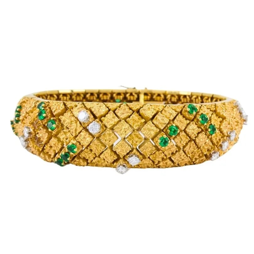 FRENCH 18K GOLD PLATINUM EMERALD DIAMOND BRACELET SIGNED GR VINTAGE JEWELRY: FRENCH 18K GOLD PLATINUM EMERALD DIAMOND BRACELET SIGNED GR VINTAGE JEWELRY VK JTOOO French 18 karat Yellow Gold Diamond Emerald Bracelet A vintage French 18k gold and platinum emerald and diamond bra
