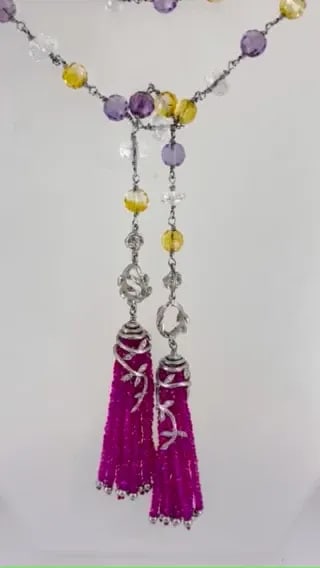 CATHY WATERMAN MULTI COLOR SAPPHIRE PLATINUM NECKLACE ESTATE JEWELRY: CATHY WATERMAN MULTI COLOR SAPPHIRE PLATINUM NECKLACE ESTATE JEWELRY CATHY WATERMAN Platinum Colored Sapphire Bead Necklace A gorgeous necklace by Cathy Waterman crafted out of multi color sapphire be