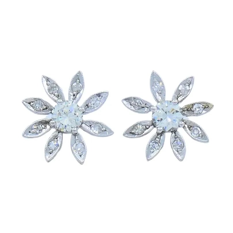 DIAMOND FLORAL STUD EARRINGS 14K GOLD ESTATE JEWELRY (1 of 2)
