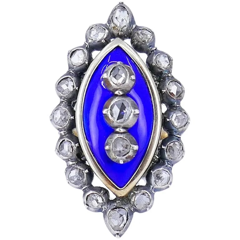 VICTORIAN RING SILVER 18K GOLD ENAMEL DIAMOND ANTIQUE ESTATE JEWELRY: VICTORIAN RING SILVER 18K GOLD ENAMEL DIAMOND ANTIQUE ESTATE JEWELRY Victorian Enamel Diamond 18 karat Yellow Gold Silver Ring A gorgeous Victorian ring, made of silver and 18k gold, features enamel a