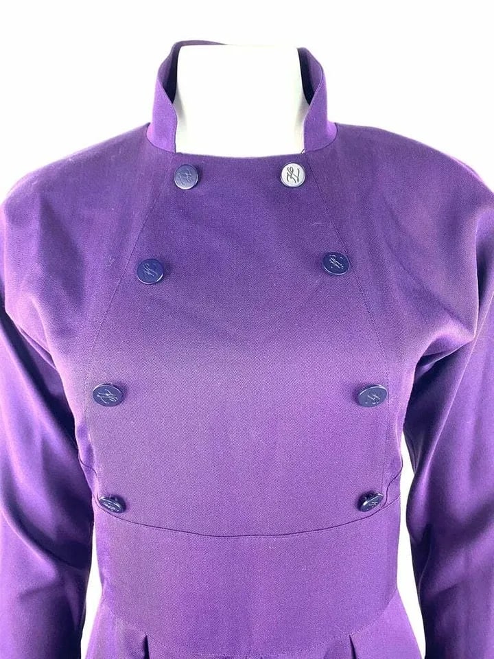 KARL LAGERFELD PURPLE MINI DRESS, SIZE 40: KARL LAGERFELD PURPLE MINI DRESS, SIZE 40 KARL LAGERFELD PURPLE MINI DRESS, SIZE 40 The dress is designed by Karl Lagerfeld, it features collar, front button design, long sleeves and mini length, zipp