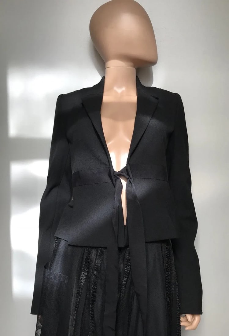 BONNIE YOUNG BLACK SILK BLAZER NEW WITH TAGS SIZE 2 (1 of 1)