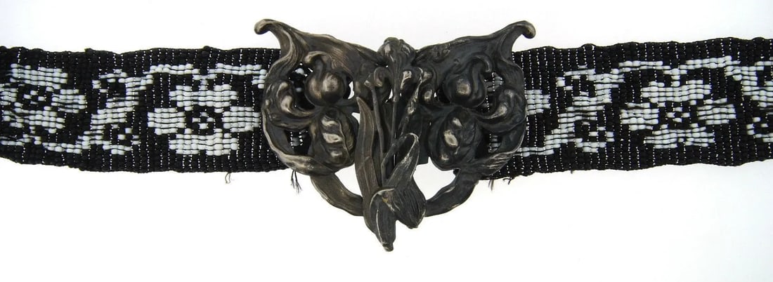 UNIQUE ART NOUVEAU BEADED & SILVER BELT BUCKLE CIRCA 1930S (1 of 1)