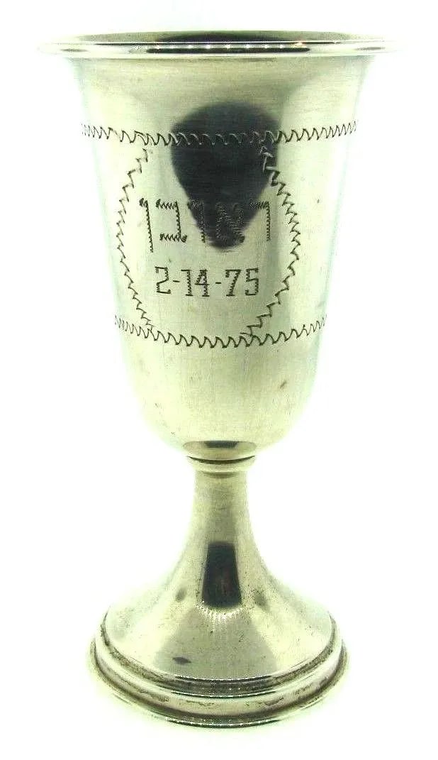 RELIGIOUS STERLING SILVER JUDAICA KIDDISH CUP CIRCA 1970S (1 of 2)