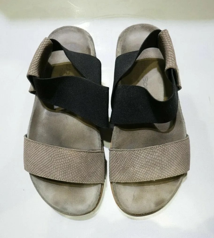 PATRIZIA BONFANTI SUEDE, ELASTIC & SNAKESIN SHOES SIZE 39: PATRIZIA BONFANTI SUEDE, ELASTIC & SNAKESIN SHOES SIZE 39 PATRIZIA BONFANTI SUEDE, ELASTIC & SNAKESIN SHOES SIZE 39 PATRIZIA BONFANTI SUEDE, ELASTIC & SNAKESIN SHOES SIZE 39 Patrizia Bonfanti Italian 