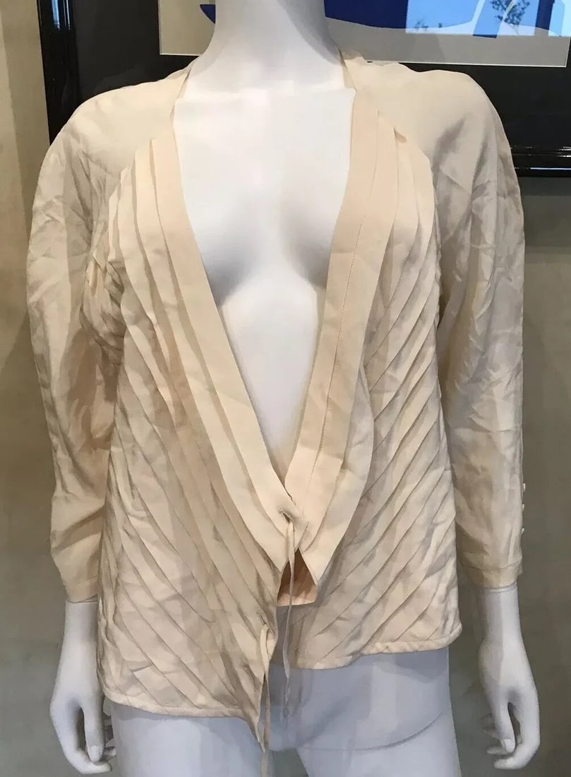 BARBARA BUI CREAM BLOUSE SILK SIZE 2 (1 of 2)