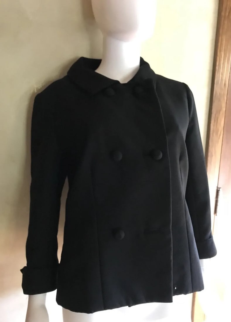 SAKS FIFTH AVENUE BLACK PEA COAT SIZE SMALL VINTAGE (1 of 2)