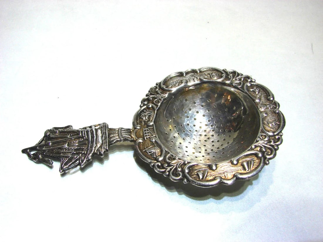 TEA STRAINER SILVER PLATED ANTIQUE STAMPED STYLISH WITH DECOR (1 of 2)
