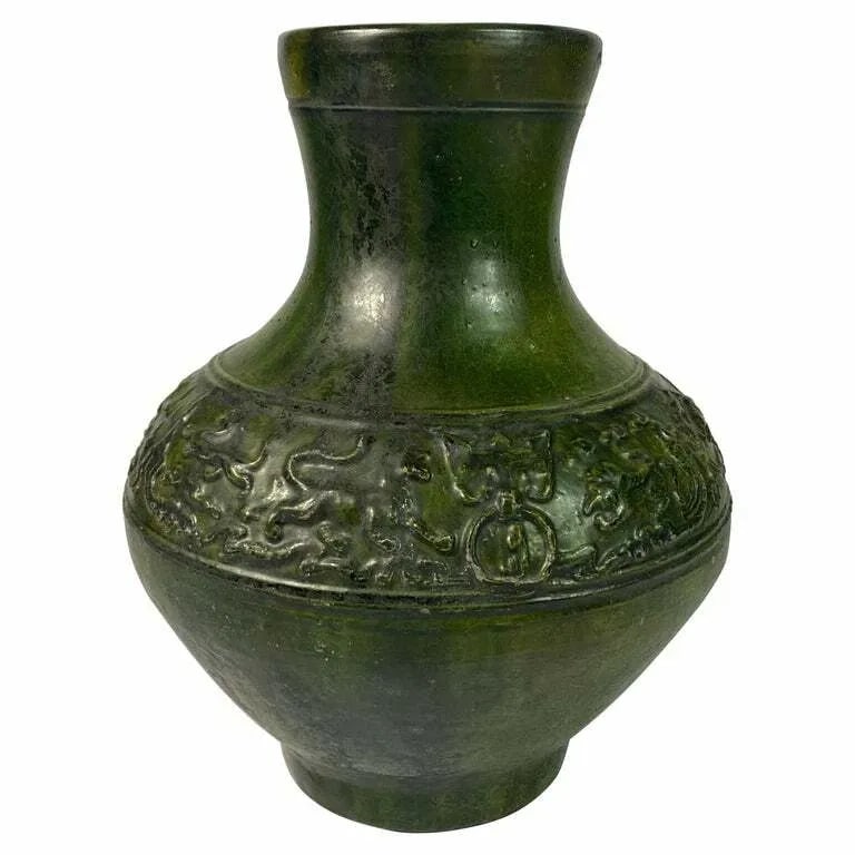 200 AD CHINESE JAN DYNASTY CERAMIC VASE (1 of 2)