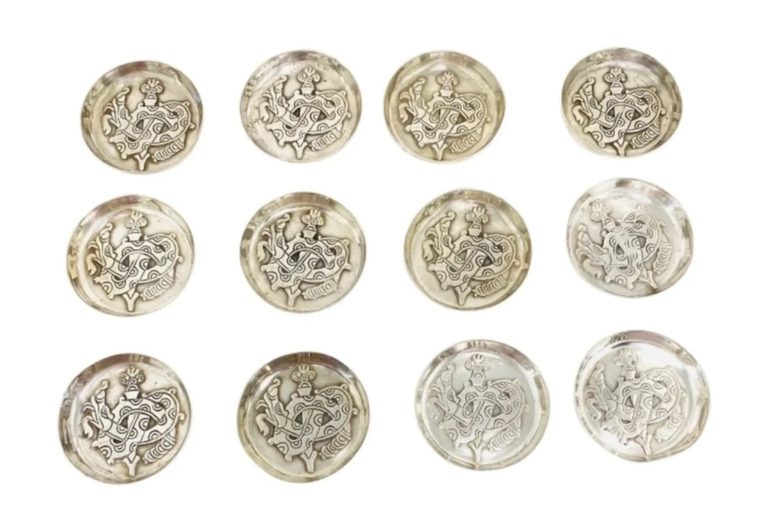 1920S STERLING SILVER DECORATIVE MINI DISHES SET OF 12: 1920S STERLING SILVER DECORATIVE MINI DISHES SET OF 12 1920S STERLING SILVER DECORATIVE MINI DISHES SET OF 12 Sprating mini condiment dishes that could be used for souse or spices Featuring abstract d