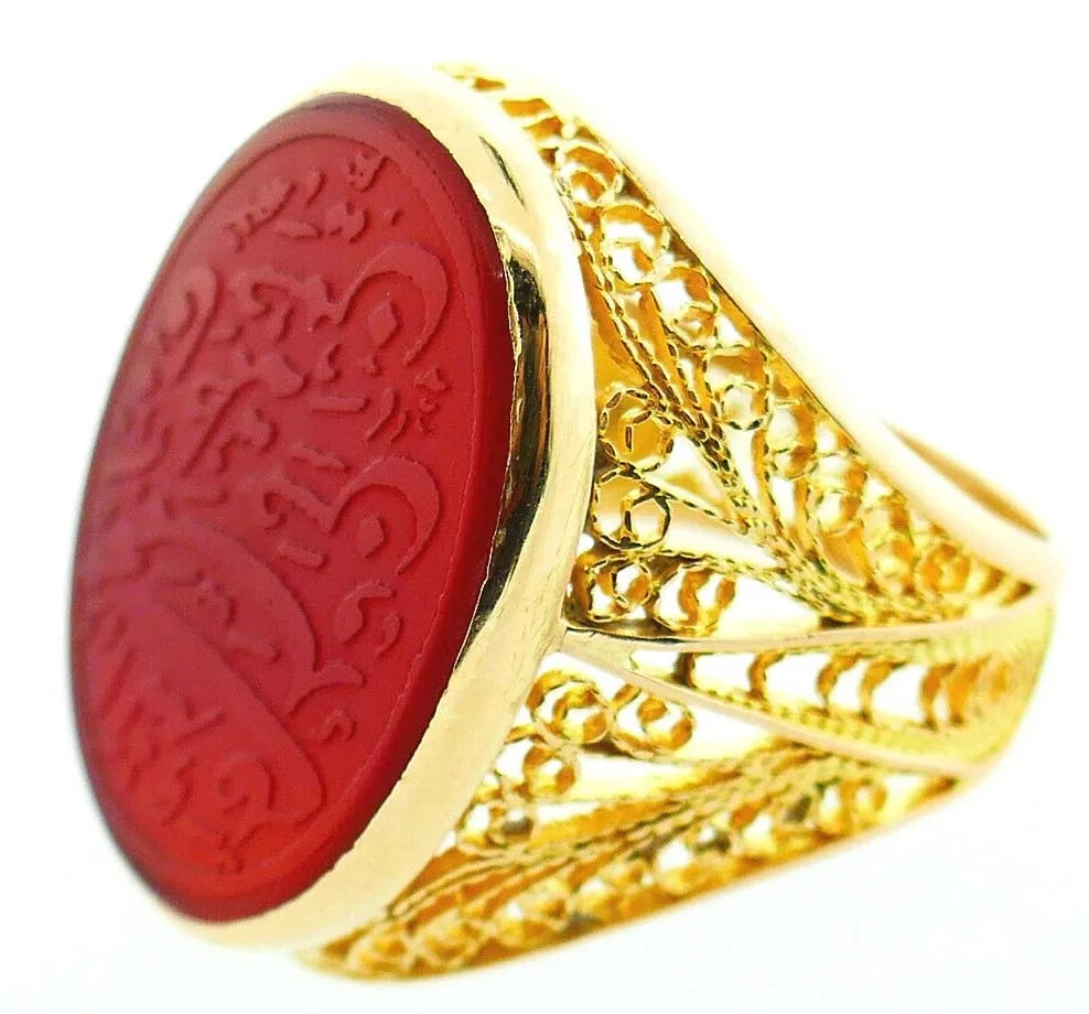 VINTAGE C. 1950S ARABIC 18K YELLOW GOLD FILIGREE 14K CARVED CARNELIAN SIGNET RIN (1 of 1)