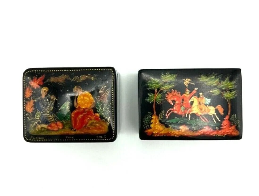 1970-1980 RUSSIAN FAIRY TAIL HAND PAINTED LACQUER JEWELRY BOX SET: 1970-1980 RUSSIAN FAIRY TAIL HAND PAINTED LACQUER JEWELRY BOX SET The boxes are made out of wood with lacquer finish and hand painted Russian fairy tail. Made in USSR. Dimensions: 2.25 x 1.5 x 1.5 2 x
