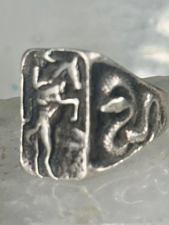 COWBOY RING BRONCO HORSE CACTUS SNAKE BAND SOUTHWEST SIZE 10.50 STERLING SILVER: COWBOY RING BRONCO HORSE CACTUS SNAKE BAND SOUTHWEST SIZE 10.50 STERLING SILVER Cowboy ring Bucking Bronco Horse cactus snake band southwest size 10.50 sterling silver men Size 10.5 Weight 14.5g Lengt