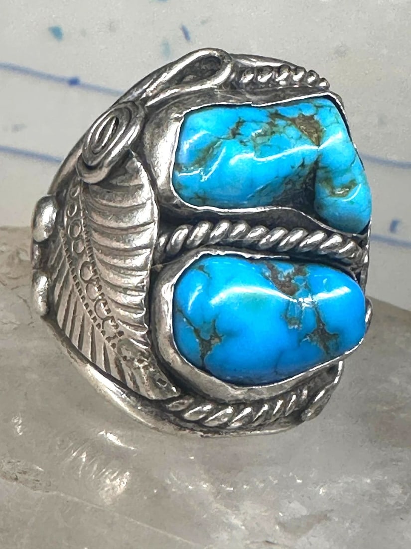 NAVAJO RING HEAVY TURQUOISE SIZE 12 STERLING SILVER WOMEN MEN JVB SIGNED: NAVAJO RING HEAVY TURQUOISE SIZE 12 STERLING SILVER WOMEN MEN JVB SIGNED Navajo ring heavy turquoise size 12 sterling silver women men signed JVB Size 12 Between a size 12 and a size 12.25 Weight 21.4