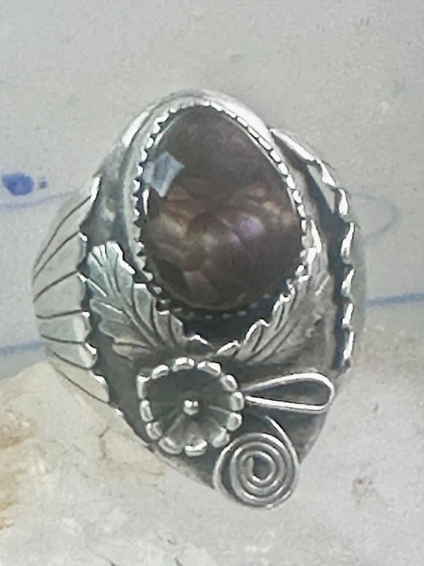 FIRE AGATE RING NAVAJO LEAVES SQUASH BLOSSOM BAND STERLING SILVER SIZE 12 WOMEN: FIRE AGATE RING NAVAJO LEAVES SQUASH BLOSSOM BAND STERLING SILVER SIZE 12 WOMEN Fire Agate ring Navajo leaves squash blossom band sterling silver size 12 women men There is a diamond shaped flaw of so