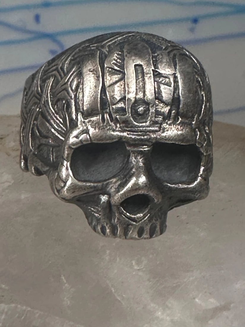 SKULL RING MEMENTO MORI 800 SILVER SIZE 10.50 WOMEN MEN BIKER: SKULL RING MEMENTO MORI 800 SILVER SIZE 10.50 WOMEN MEN BIKER Skull ring memento mori 800 silver size 10.50 women men biker Size 10.50 Weight 20.8g Width. 7/8" Thinnest part of band 1/4"