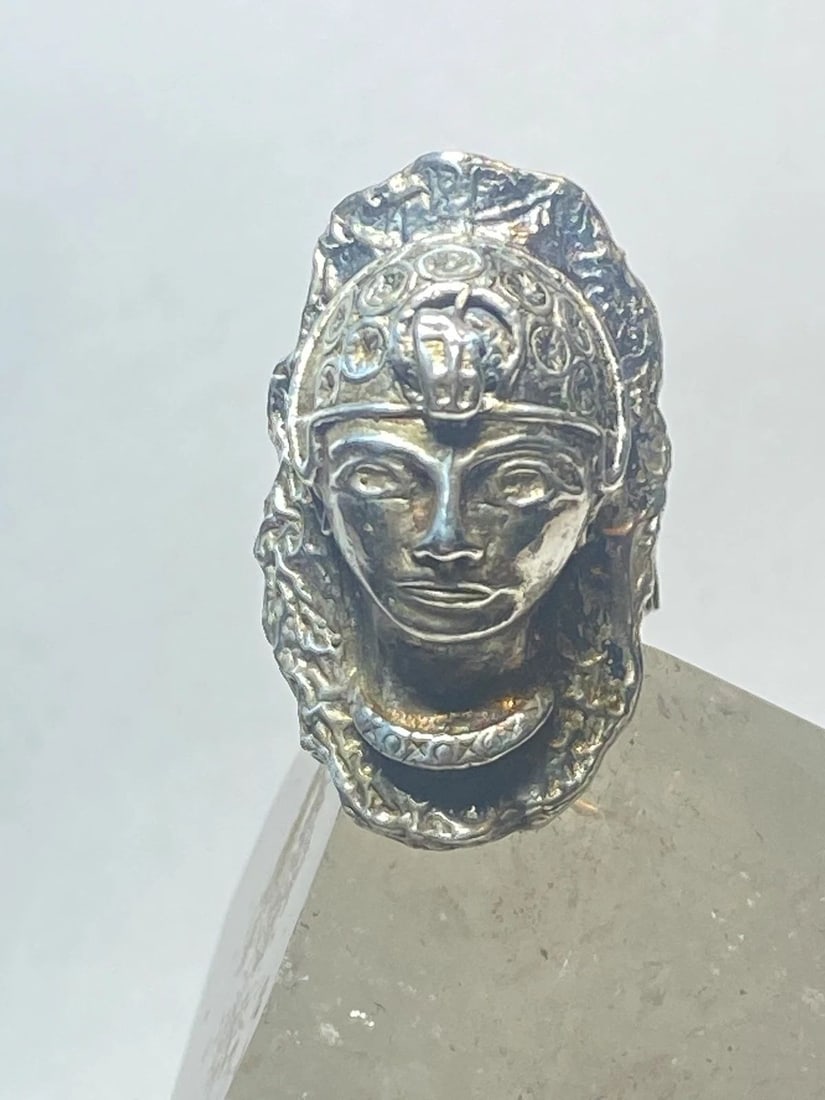 FACE RING EGYPTIAN FIGURATIVE BAND STERLING SILVER WOMEN MEN: FACE RING EGYPTIAN FIGURATIVE BAND STERLING SILVER WOMEN MEN Face ring Egyptian band sterling silver women men Size 9 Between a size 9 and a size 9 .25 Weight. 22.7g length. 1 1/2" Width 1/2" Thinnest