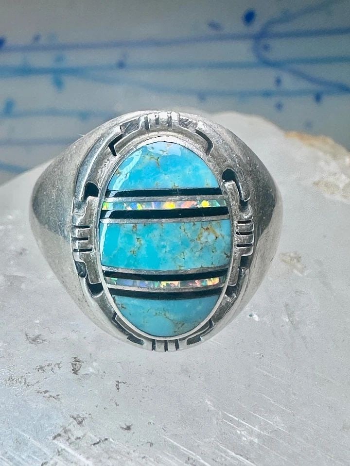 NAVAJO RING TURQUOISE LAB OPAL SIZE 11.75 STERLING SILVER WOMEN MEN: NAVAJO RING TURQUOISE LAB OPAL SIZE 11.75 STERLING SILVER WOMEN MEN Navajo ring turquoise lab opal size 11.75 sterling silver women men Size 11.75 Between a size 11.75 and a size 12 Weight. 15.6g Leng