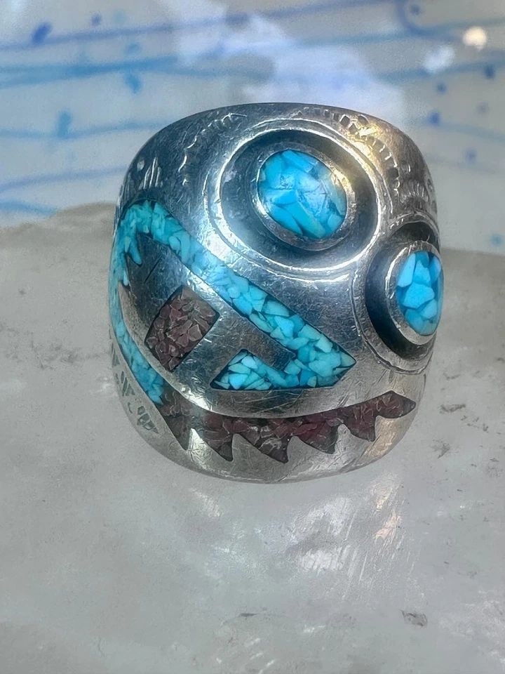 TURQUOISE CORAL RING SOUTHWEST BAND SIZE 10.50 STERLING SILVER WOMEN MEN: TURQUOISE CORAL RING SOUTHWEST BAND SIZE 10.50 STERLING SILVER WOMEN MEN Turquoise coral ring southwest band size 10.50 sterling silver women men Signed Hard to read Size 10.25 Between a size 10.25 an