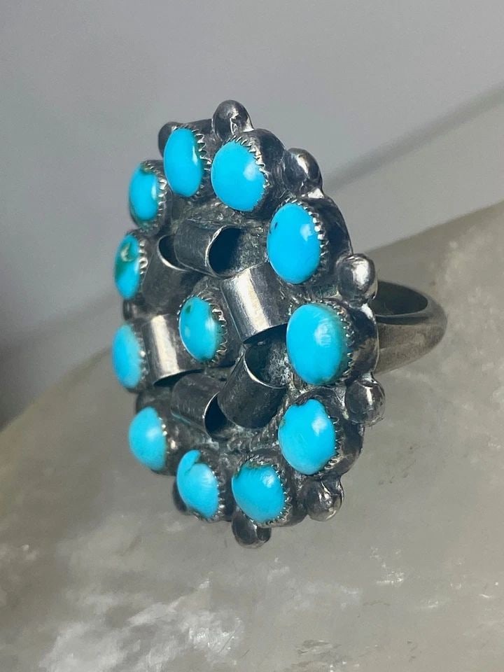 PETITE POINT RING SIZE 5.50 ROUND TURQUOISE STERLING SILVER WOMEN: PETITE POINT RING SIZE 5.50 ROUND TURQUOISE STERLING SILVER WOMEN Petite Point ring size 5.50 round turquoise sterling silver women I leave the rings unpolished until I sell .. If the buyer wants the 