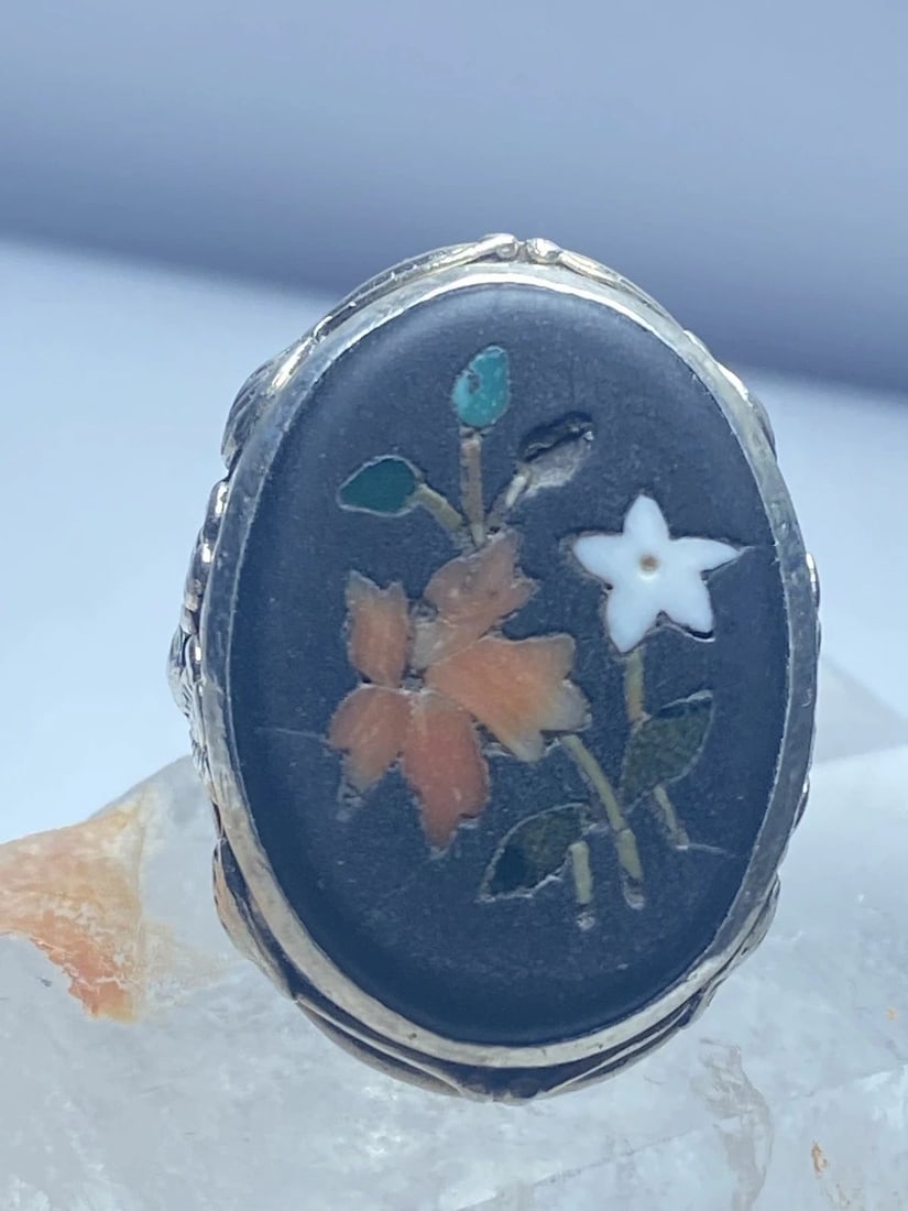 FLORAL RING ART DECO FLORAL STERLING SILVER WOMEN: FLORAL RING ART DECO FLORAL STERLING SILVER WOMEN Floral ring Art Deco floral sterling silver women infl Arts and Crafts movement AS IS one stone is missing - Green Leaf Size 5 Weight 6.2g Length 1. 1