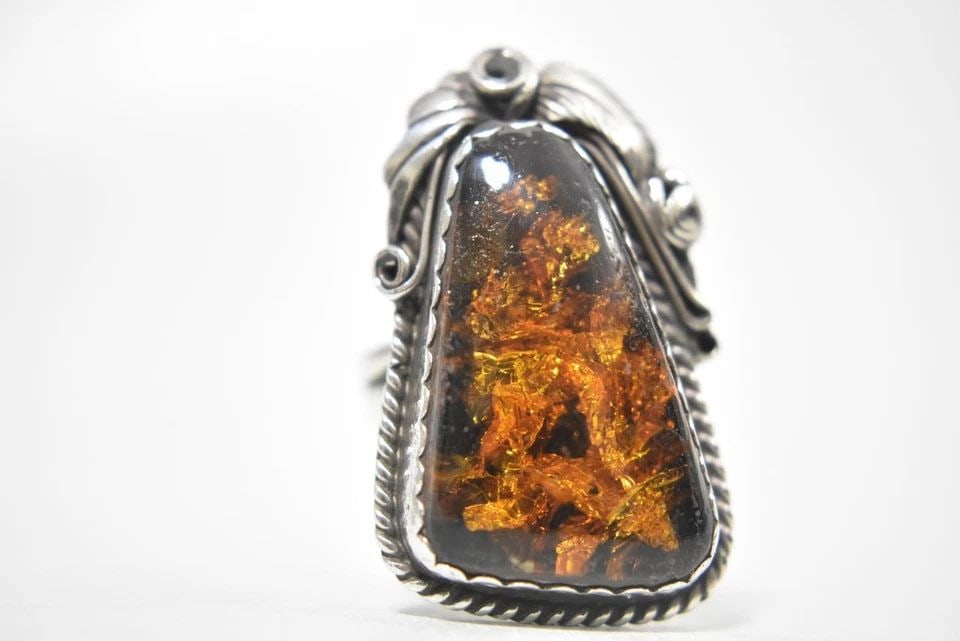 NAVAJO AMBER RING LONG VINTAGE STERLING SILVER SOUTHWEST SIZE 8.2: NAVAJO AMBER RING LONG VINTAGE STERLING SILVER SOUTHWEST SIZE 8.2 Navajo Amber Ring Long Vintage Sterling Silver Southwest Tribal Size 8.25 Between a Size 8.25 and a Size 8.50 Weight 12.7g Width 1 1/2