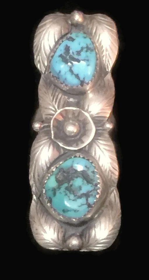 VINTAGE STERLING SILVER SOUTHWEST TRIBAL TURQUOISE LONG RING SIZE 5 13.5G: VINTAGE STERLING SILVER SOUTHWEST TRIBAL TURQUOISE LONG RING SIZE 5 13.5G Vintage Sterling Silver Southwest Tribal Long Turquoise Ring Size 5 Weight 13.5g Widest Part of Band 2 1/8" Thinnest Part of B