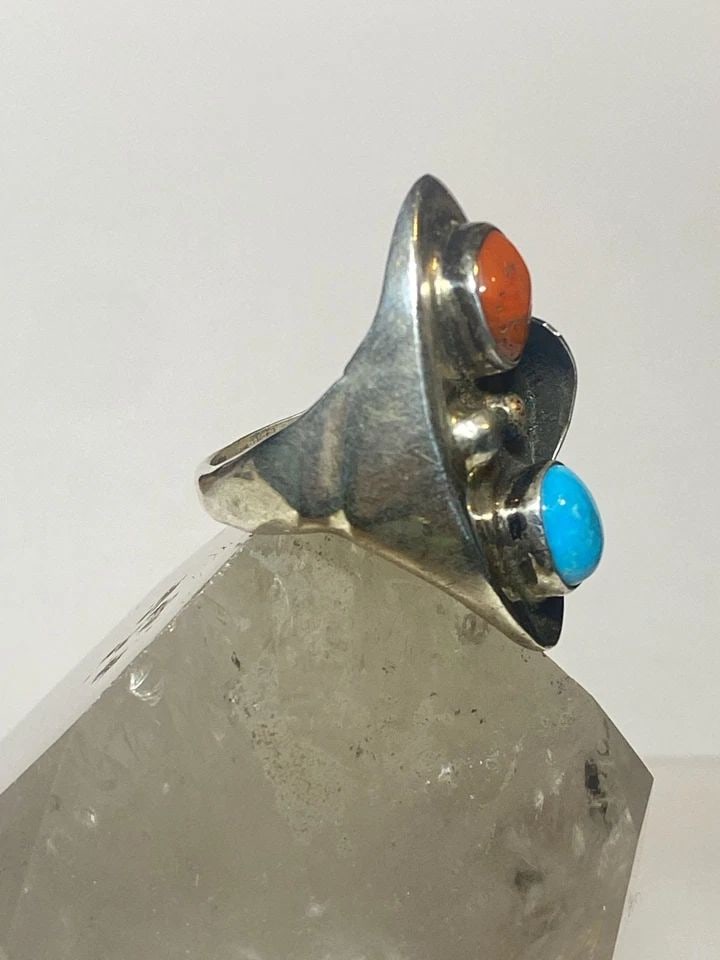 NAVAJO RING TURQUOISE CORAL SIZE 11.50 STERLING SILVER MEN WOMEN G: NAVAJO RING TURQUOISE CORAL SIZE 11.50 STERLING SILVER MEN WOMEN G Navajo ring turquoise coral long sterling silver men women g Size 11.50 Weight 18.8g Length 1 1/2" Width. 5/8" Thinnest part of band 