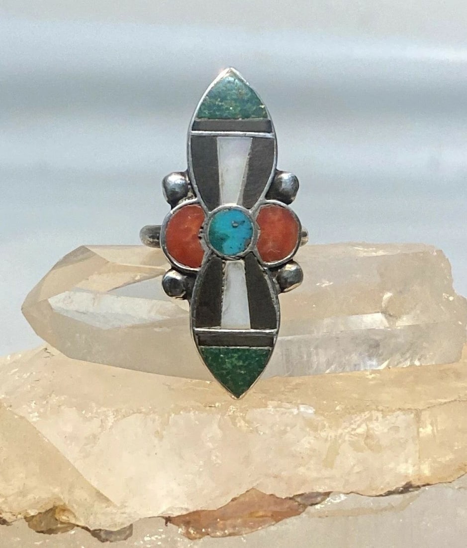 TURQUOISE RING SIZE 5 LONG FLOWER NAVAJO ONYX MOP CORAL SOUTHWEST STERLING SILVE: TURQUOISE RING SIZE 5 LONG FLOWER NAVAJO ONYX MOP CORAL SOUTHWEST STERLING SILVE Turquoise ring long flower Navajo onyx MOP coral sterling silver southwest women girls Size 5 Weight 4.4g Length. 1. 1/