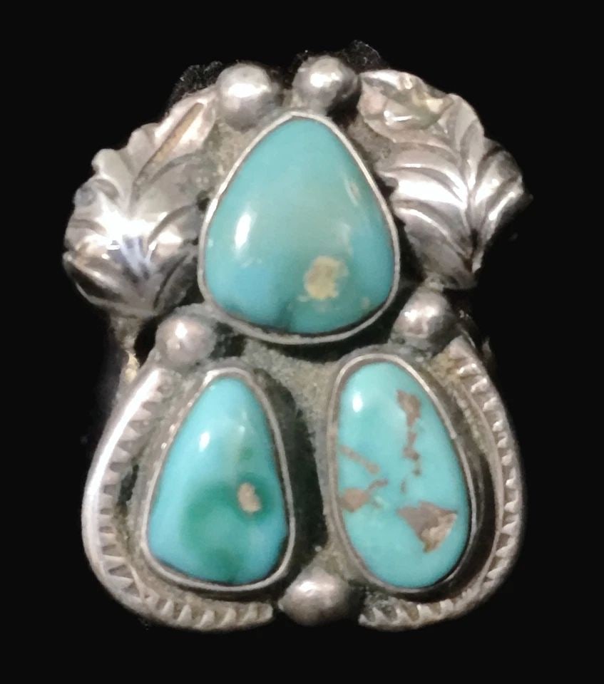 VINTAGE TURQUOISE RING SOUTHWEST STERLING SILVER FLY BUG WOMEN BOHO RING SIZE 7: VINTAGE TURQUOISE RING SOUTHWEST STERLING SILVER FLY BUG WOMEN BOHO RING SIZE 7 Vintage Turquoise Southwest Bug Fly Winged Ring Size 7 Between a Size 6.75 and Size 7 - Closer to a Size 7 Weight 11.1g 