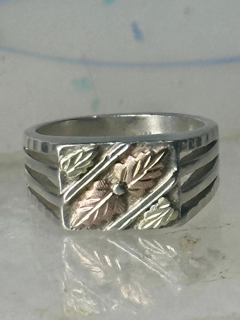 BLACK HILLS GOLD RING LEAVES BAND SIZE 8.25 STERLING SILVER DETAILED 10K WOMEN M (1 of 2)