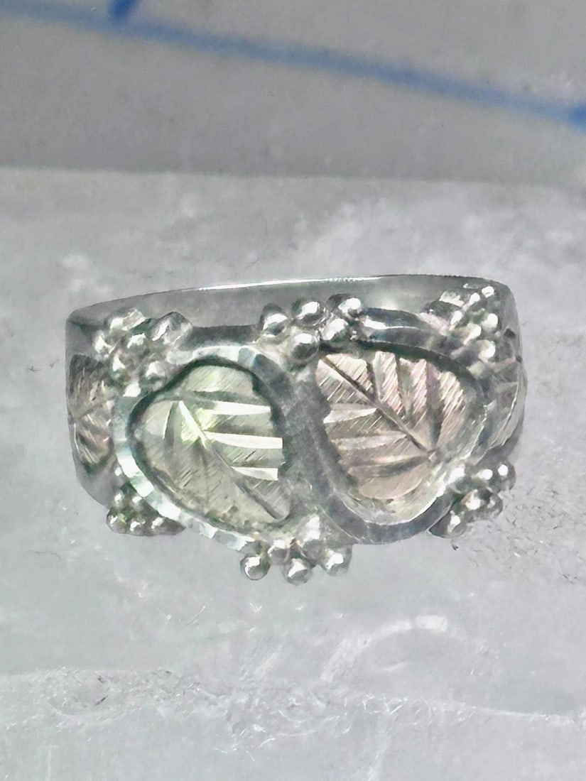 BLACK HILLS GOLD RING LEAVES WEDDING BAND SIZE 7.75 STERLING SILVER WOMEN MEN (1 of 2)
