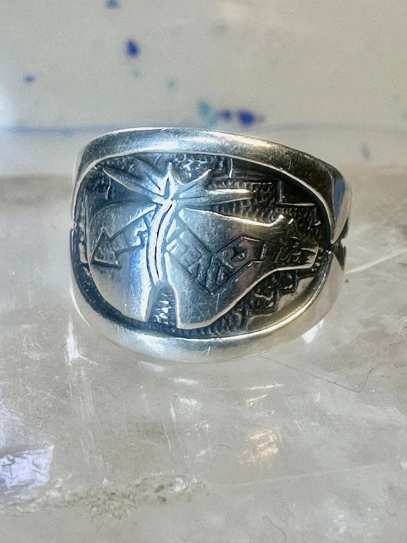POLLACK RING SPIRIT BEAR SIZE 9 STERLING SILVER WOMEN MEN: POLLACK RING SPIRIT BEAR SIZE 9 STERLING SILVER WOMEN MEN Pollack ring Spirit Bear size 9 sterling silver women men Size 9 Weight 7.2g Width 5/8" Thinnest part of band 1/4"