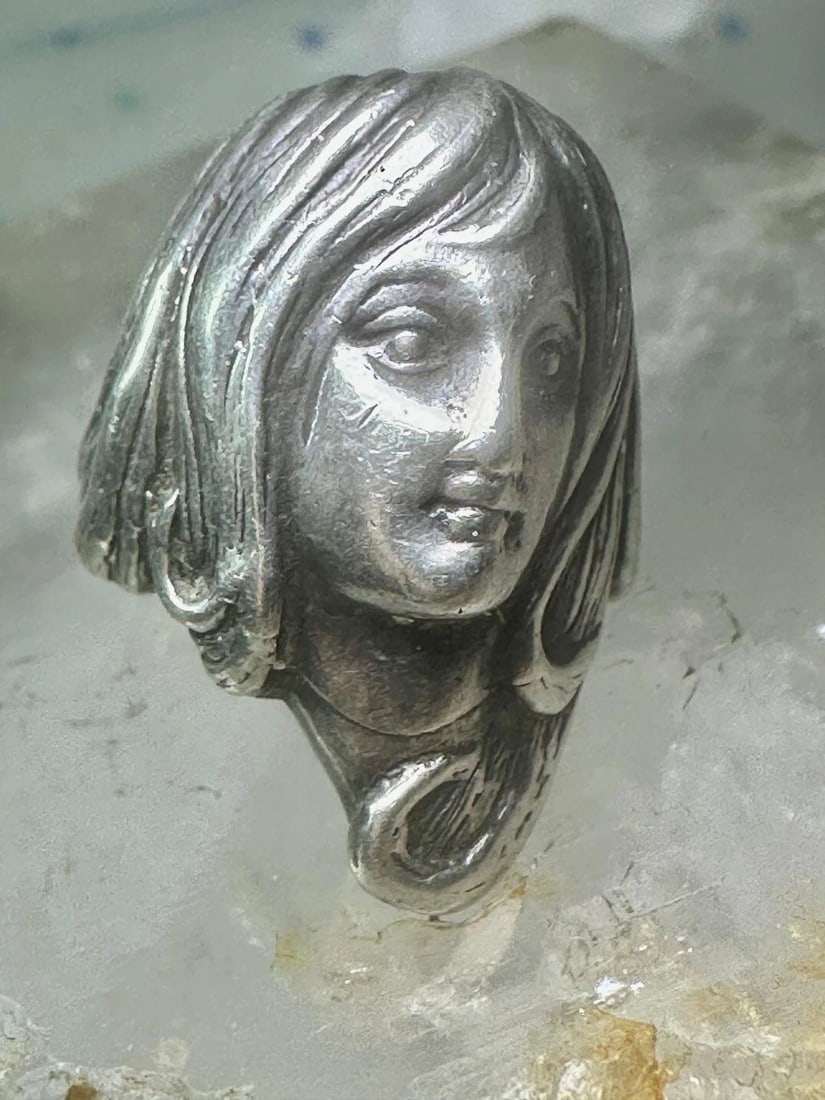 VINTAGE FACE RING LADY FIGURATIVE FACE BAND SIZE 6 STERLING SILVER WOMEN (1 of 2)