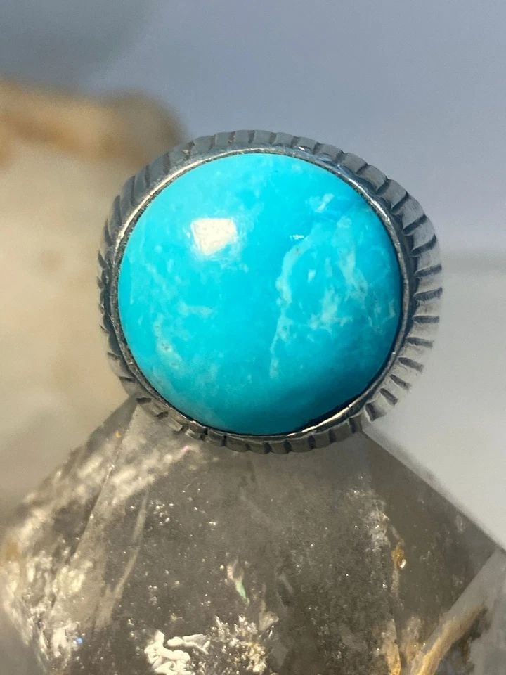 ROUND BLUE STONE RING SOUTHWEST STERLING SILVER WOMEN MEN: ROUND BLUE STONE RING SOUTHWEST STERLING SILVER WOMEN MEN round blue stone ring southwest sterling silver women men Size 10.50 Weight 12.5g Length 5/8" Width 5/8" Band Width 3/16"