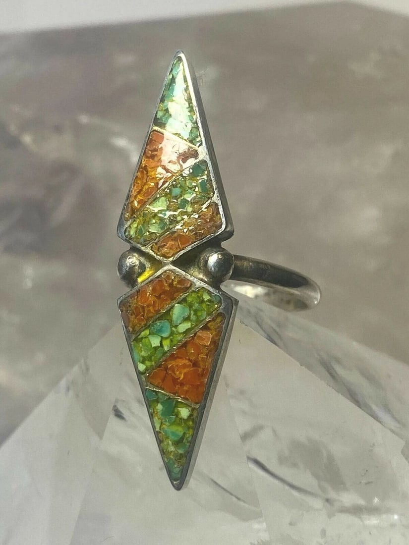 LONG TURQUOISE RING CORAL CHIPS NAVAJO STERLING SILVER WOMEN GIRLS: LONG TURQUOISE RING CORAL CHIPS NAVAJO STERLING SILVER WOMEN GIRLS long turquoise ring coral chips southwest Navajo sterling silver women girls Size 7.50 Weight 5.9g Length. 1 5/8" Width. 1/2" Thinnes