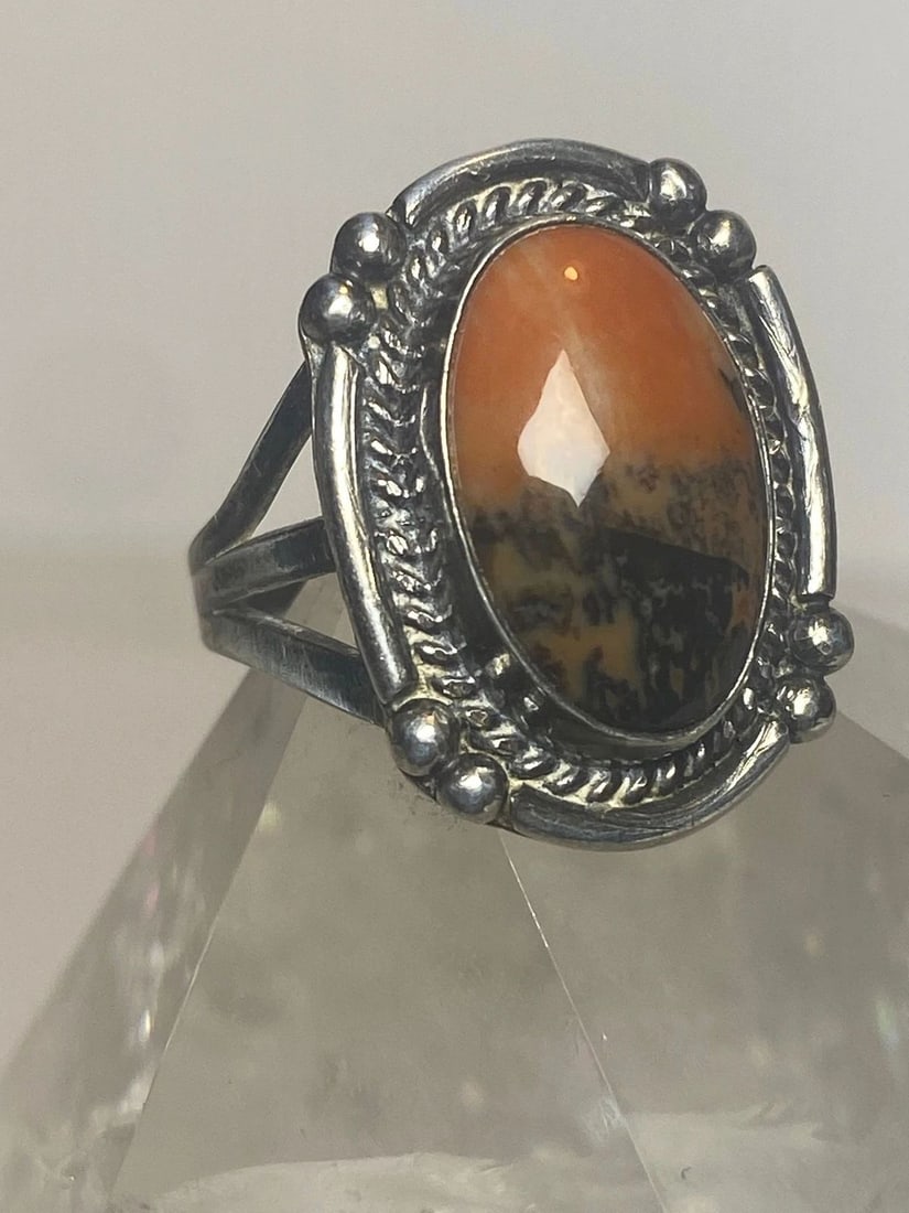 AGATE RING PETRIFIED WOOD STERLING SILVER SOUTHWEST NAVAJO BAND WOMEN GIRLS: AGATE RING PETRIFIED WOOD STERLING SILVER SOUTHWEST NAVAJO BAND WOMEN GIRLS Agate ring petrified wood sterling silver southwest Navajo band women girls Size 5.50 Weight 6.2g Length 7/8" Width. 5/8" Th