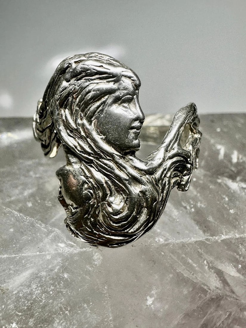 FACE RING LADY TWO FACE DOUBLE FACED SIZE 11 LONG HAIR ART DECO STYLE STERLING S: FACE RING LADY TWO FACE DOUBLE FACED SIZE 11 LONG HAIR ART DECO STYLE STERLING S Face ring lady two face double faced size 11 long hair art deco style sterling silver women Size 11 Weight 8.4g Width. 