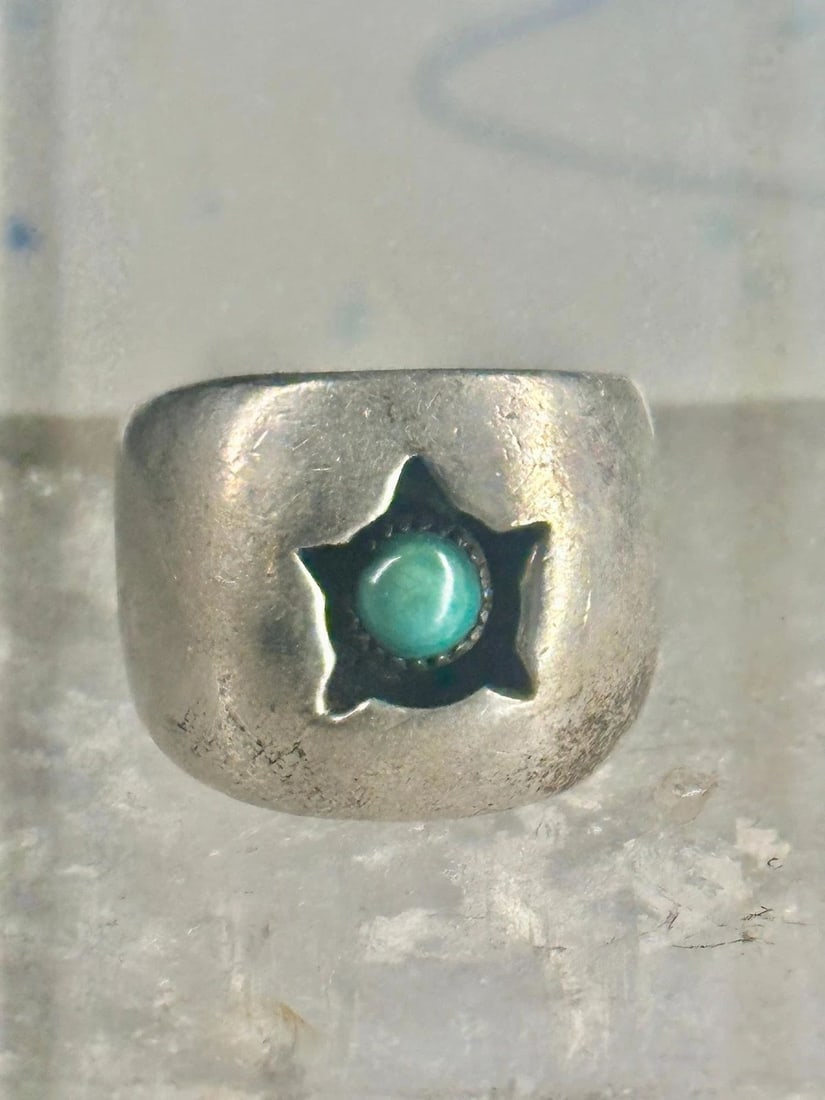 TURQUOISE RING CIGAR BAND TURTLE STAR FLOWER SOUTHWEST SIZE 5.75 STERLING SILVER: TURQUOISE RING CIGAR BAND TURTLE STAR FLOWER SOUTHWEST SIZE 5.75 STERLING SILVER Turquoise ring cigar band turtle star flower southwest size 5.75 sterling silver women girls Size 5.75 Between a size 5