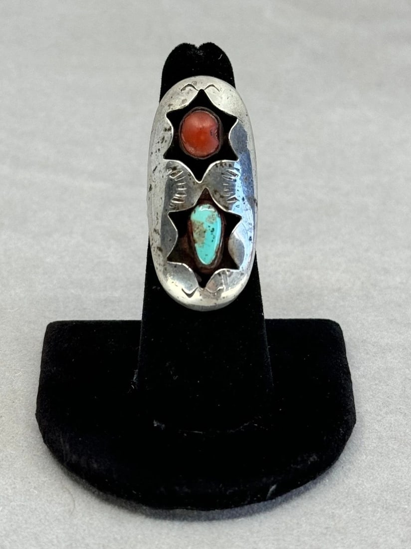OLD PAWN NAVAJO STERLING SILVER RING WITH TURCUOISE AND CORAL SHADOWBOX. SIZE 6 (1 of 1)